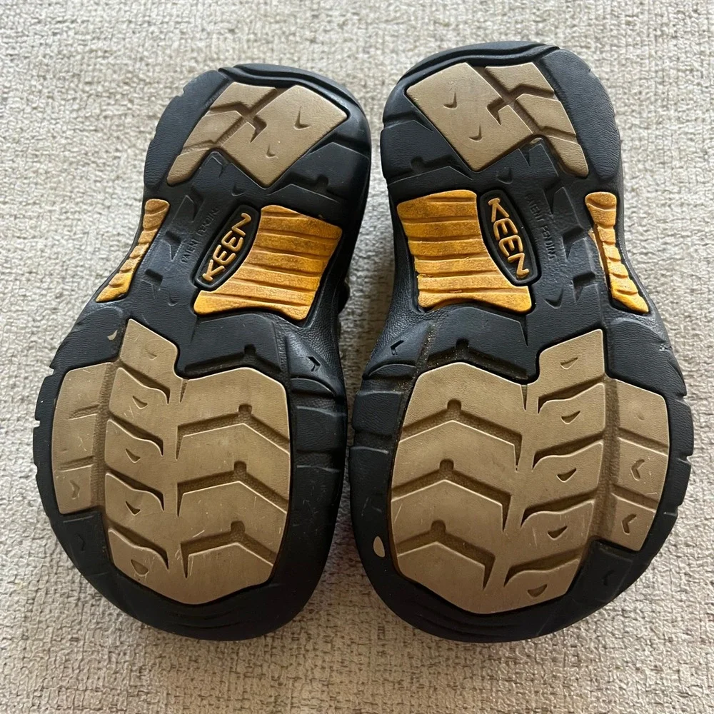 Keen Newport H2 Kids Sandals Tan Black Waterproof Sport Shoes Bungee Lace 11C